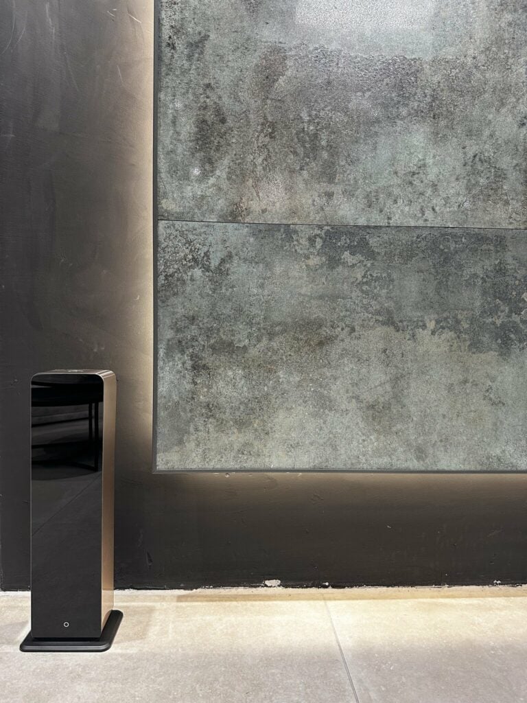 Mersense Burano Diffuser Zwart / Goud – Dekking tot 900m2