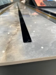 Eindprofiel tbv. PVC Wandpanelen – Zwart 27 x 280 x 21