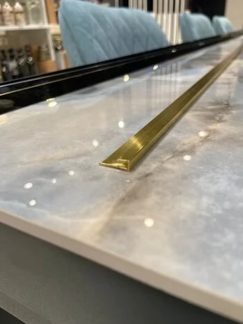 Eindprofiel tbv. PVC Wandpanelen – Goud 27 x 280 x 21