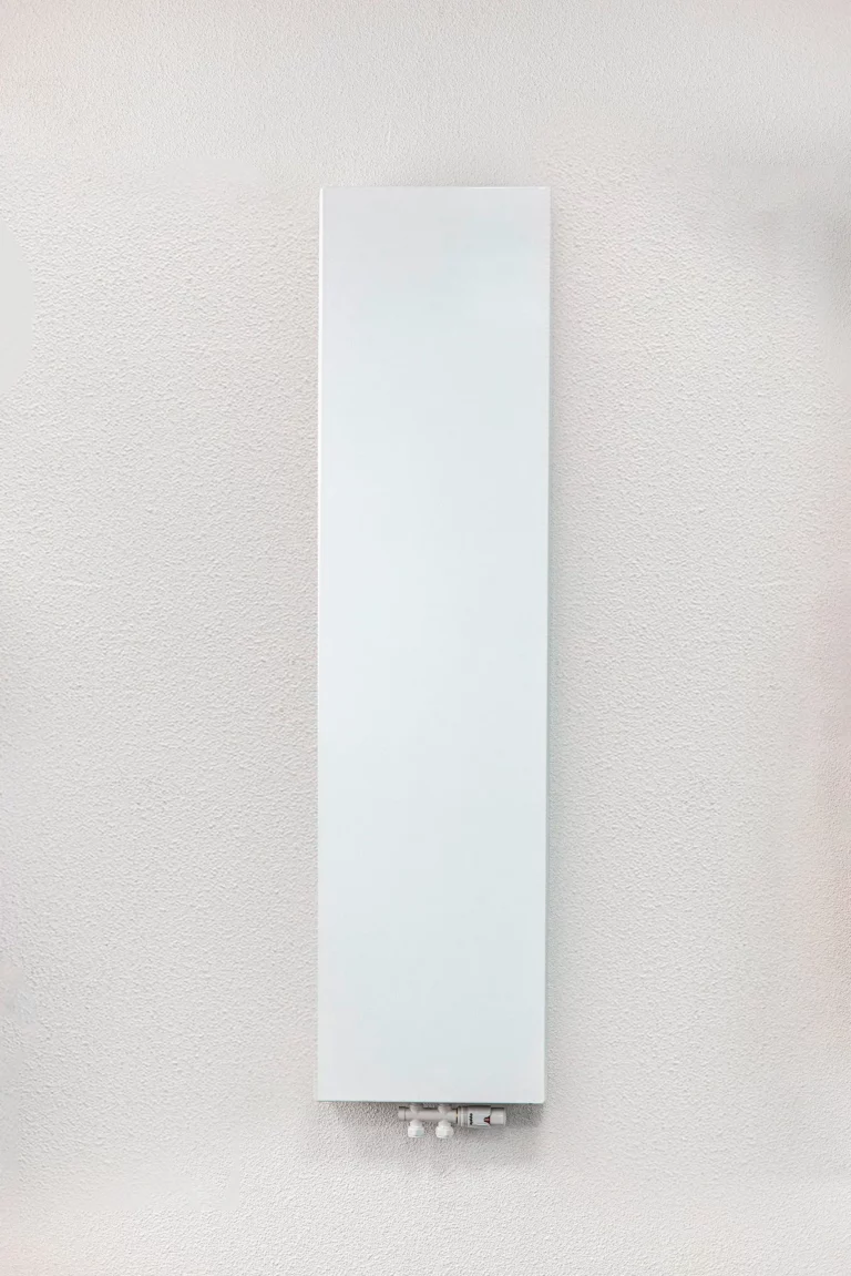 ECA Verticale radiator vlakke voorzijde – Wit (Ral 9016)- 200×60 cm Type 22 – 3252 Watt