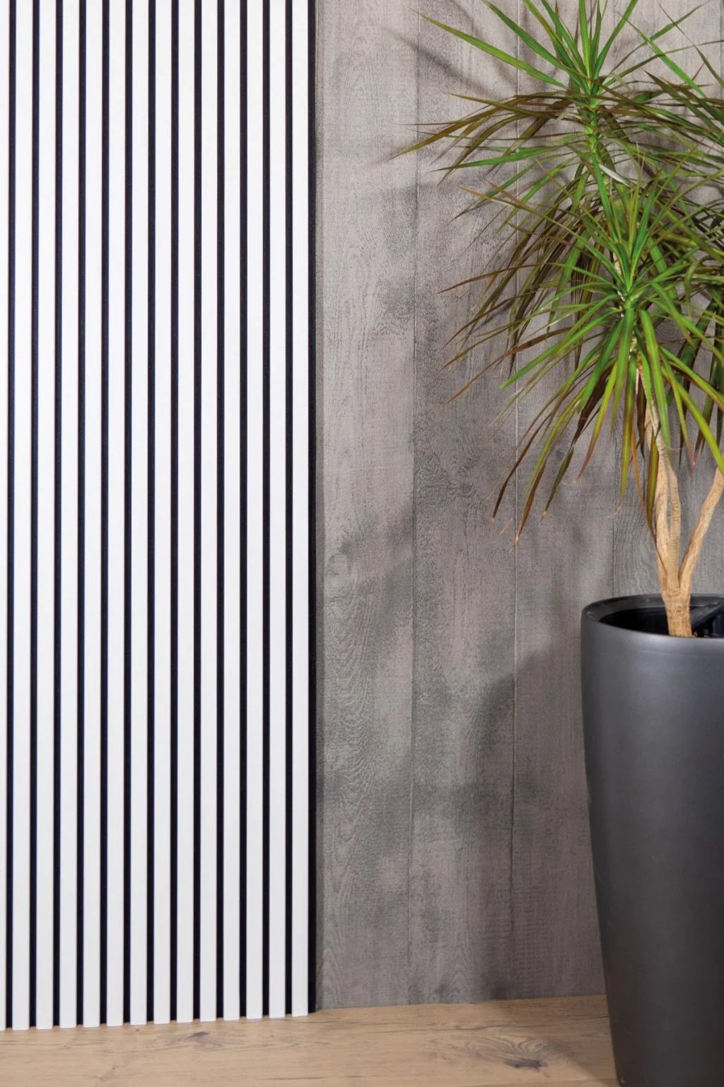 Akoestische Wandpanelen Wit (RAL 9016) Zwart Vilt | 240x60cm | 2 Stuks Akupanelen