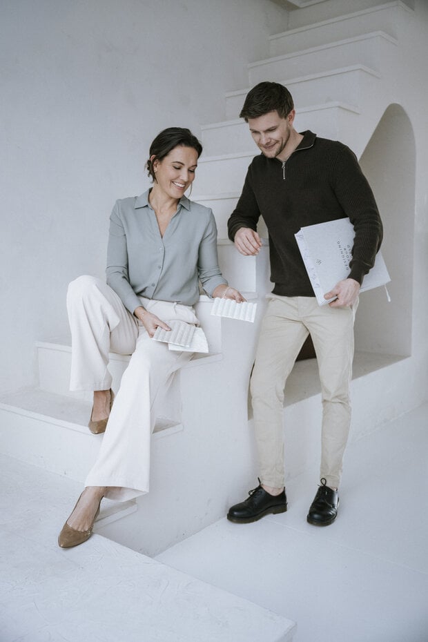 MUOZO MUOZO - Roman Columns OFF-WHITE 280x60 Flexibele Wandpanelen