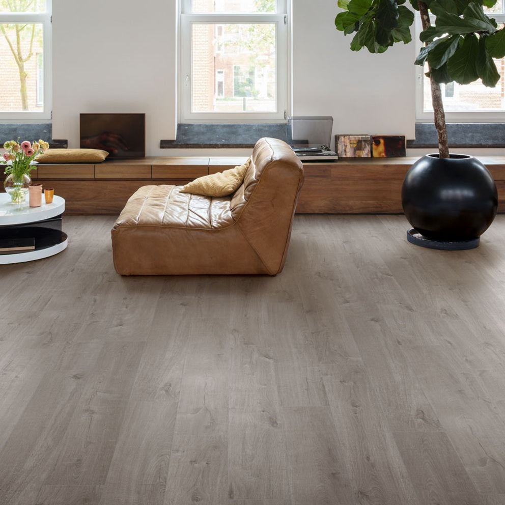 QUICK-STEP PVC Middelgrote plank klik Bloom AVMPU40202 Katoen cosygrijze eik