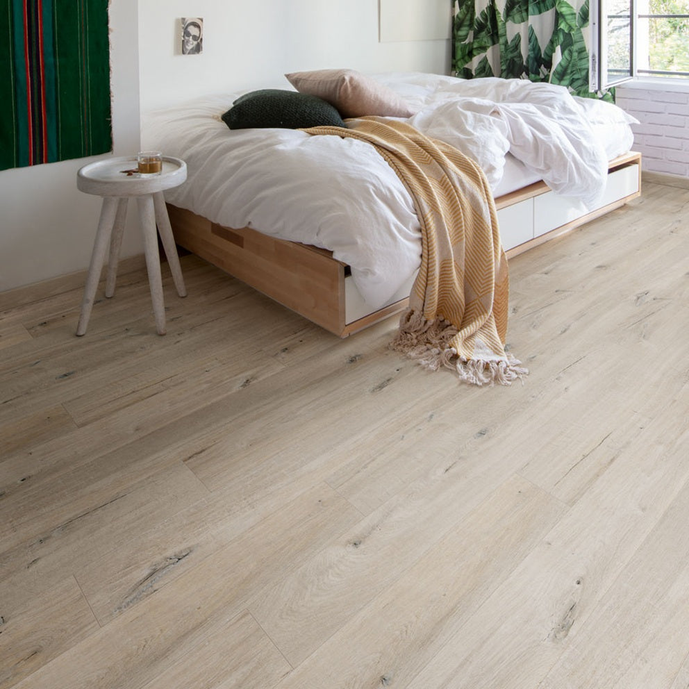 QUICK-STEP PVC Middelgrote plank klik Bloom  AVMPU40200 Katoenwitte eik blush