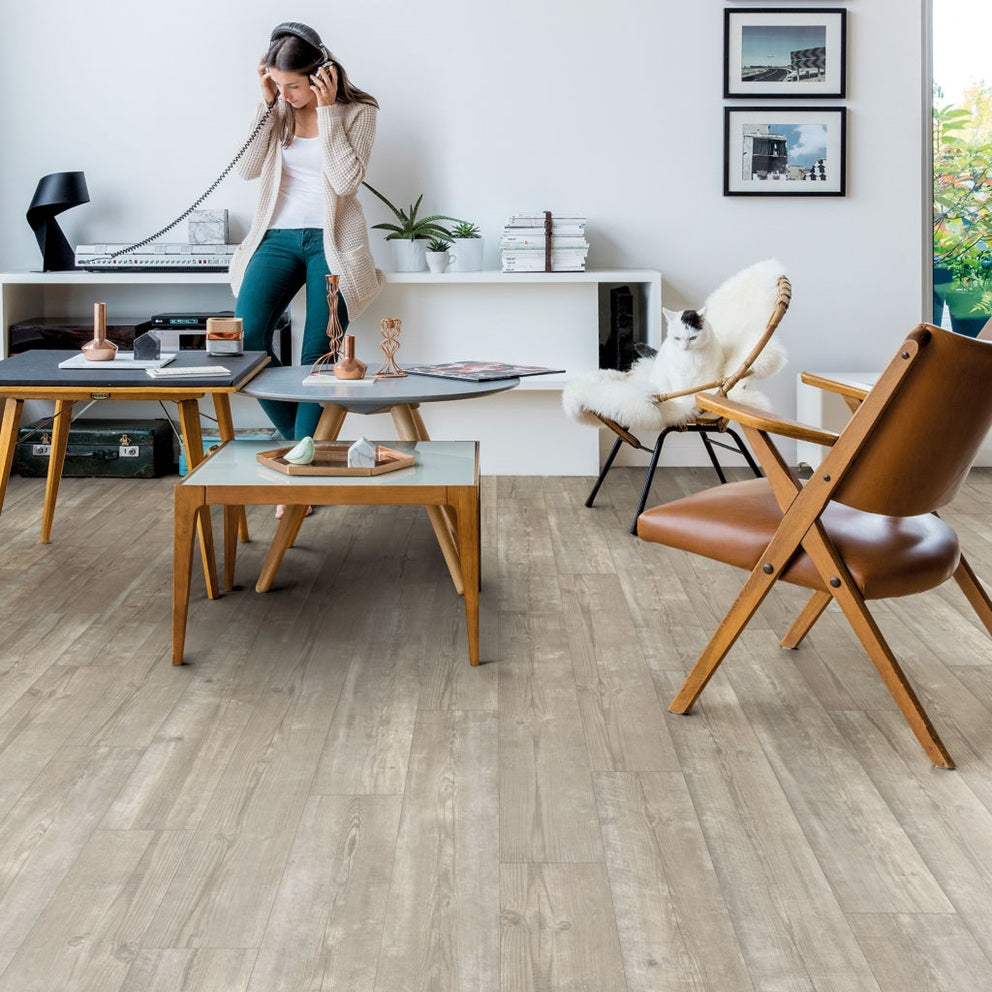 QUICK-STEP PVC Middelgrote plank klik Bloom AVMPU40074 Ochtendmist den