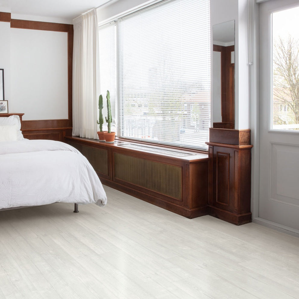 QUICK-STEP PVC Middelgrote plank klik Bloom AVMPU40204 Ondergesneeuwde den