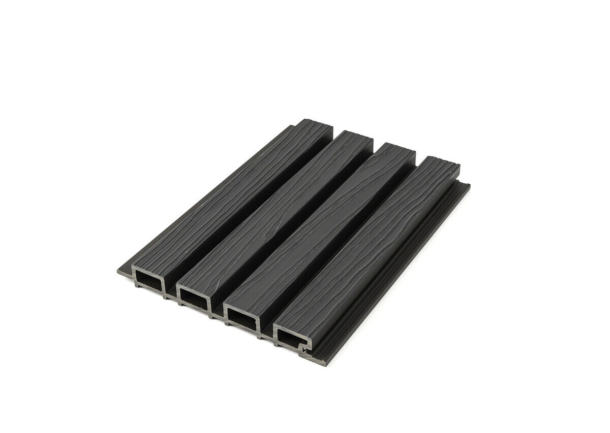 black-zwarte-strepen-gevelbekleding